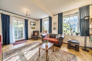 Photo 16- click for photo gallery